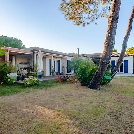 La Des Hautes 4 étoiles, 10 Personnes, Piscine Privée Chauffée, Parc Arboré, Proche Et Marais * Talmont-Saint-Hilaire
