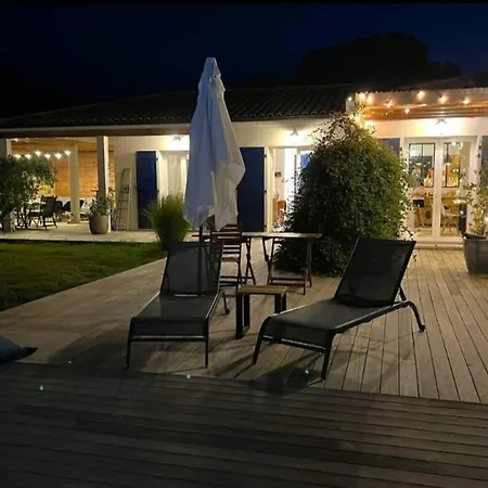 Hautes Mers, Piscine Chauffee & Grand Jardin Talmont-Saint-Hilaire