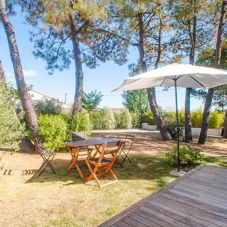 Hautes Mers, Piscine Chauffee & Grand Jardin Villa